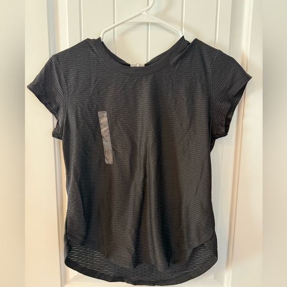 CALIA by Carrie Underwood Tops - CALIA Renew Tee Black XS NWT Lightweight Workout Athletic Top Breathable
